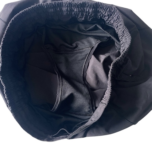 Lululemon Hotty Hot High-Rise Lined Shorts 4" Black Size 10 - Picture 11 of 14